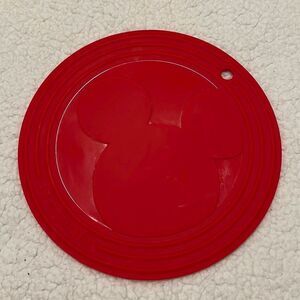 Le Creuset Disney silicone Mickey pot holder trivet red